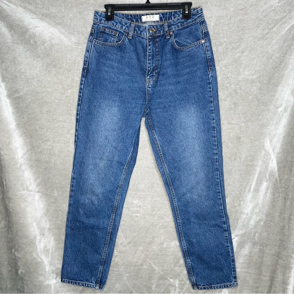 We The Free Medium Wash High Rise Straight Mom Jeans - Picture 1 of 7